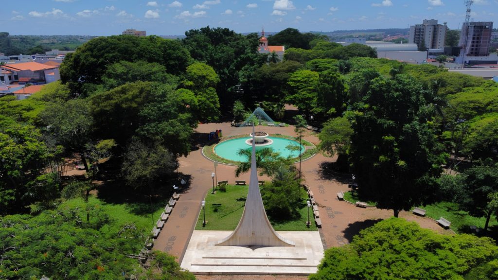praça barão de araras
